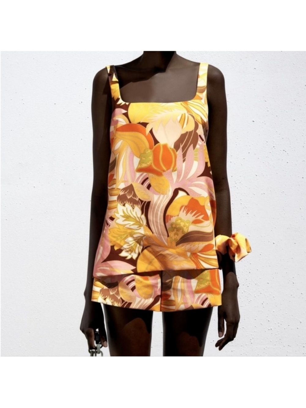 NWOT Zara yellow square neck sleeveless floral print top